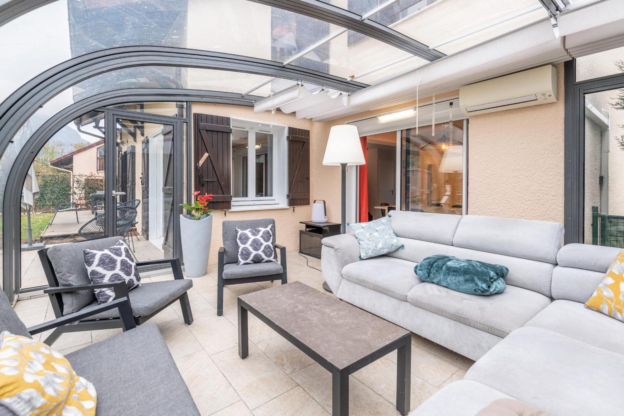 Alpiloc - Town House With Garden And Winter Lounge Villa Annecy Exterior photo